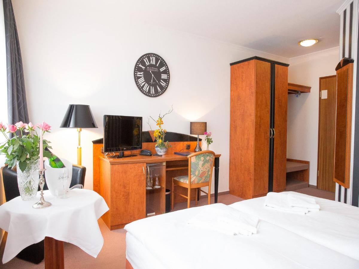 Pension Weinberg Güstrow Extérieur photo